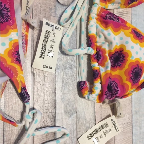 NWT Aeropostale Cute Retro Floral Print Bikini - Picture 4 of 5